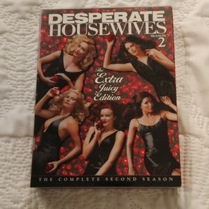 ⚜️ Desperate Housewives Season 2 DVDS